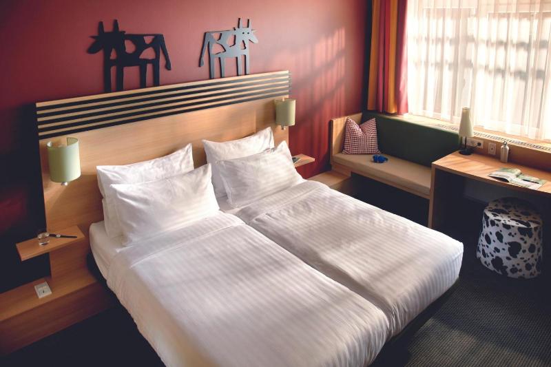 Double Room image 2