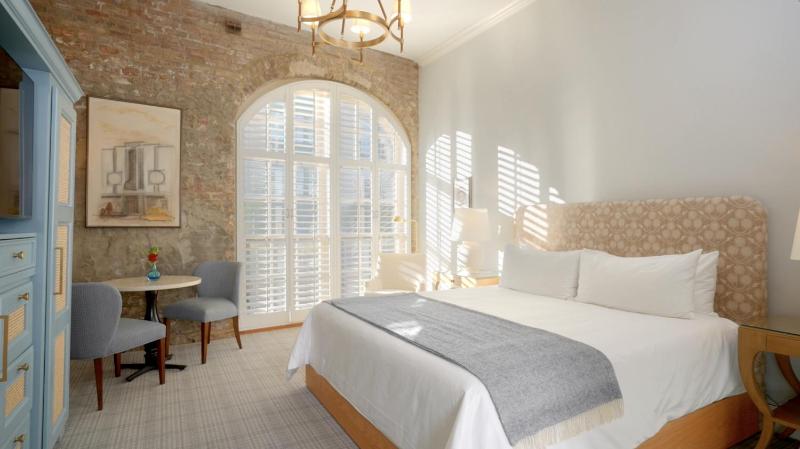 Harbourview Inn - image 13