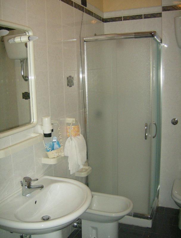 Triple Room image 1