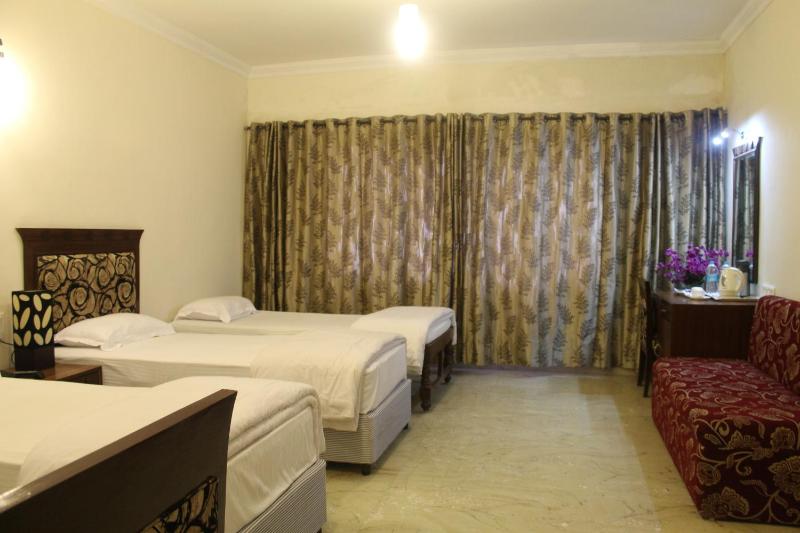 Hotel Taj Darbar - image 3