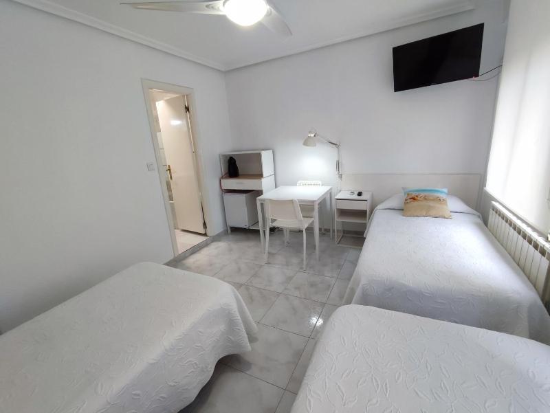 Triple Room image 3