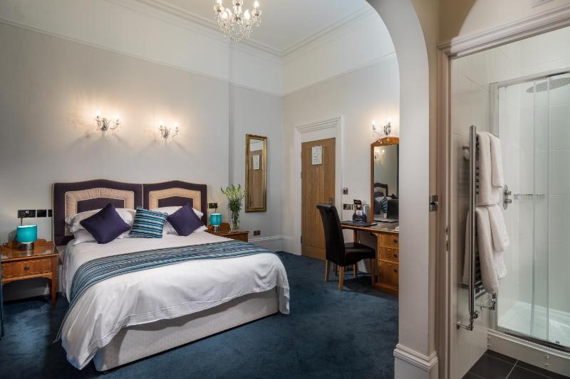 Superior Double with Sea View image 3