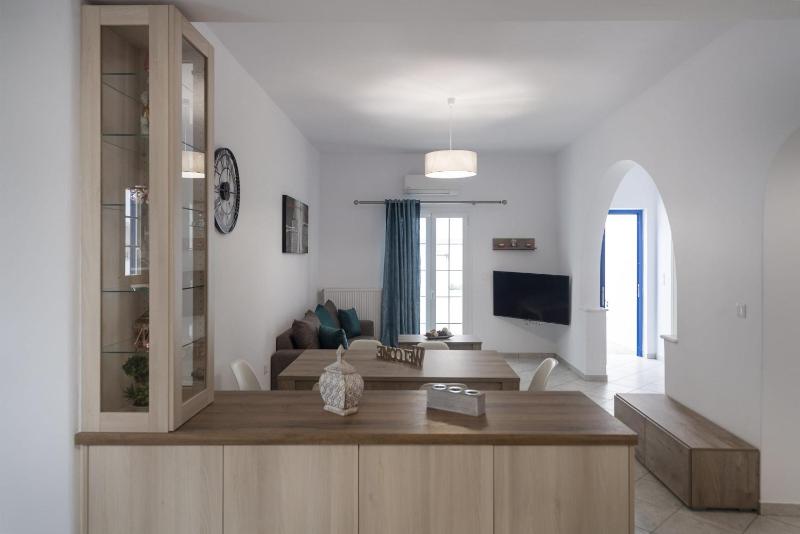 Parian Charming 3bedroom Home - image 32