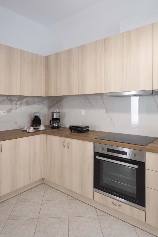 Parian Charming 3bedroom Home - image 8