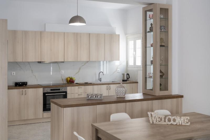 Parian Charming 3bedroom Home - image 11