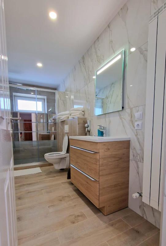 Quadruple Room image 1