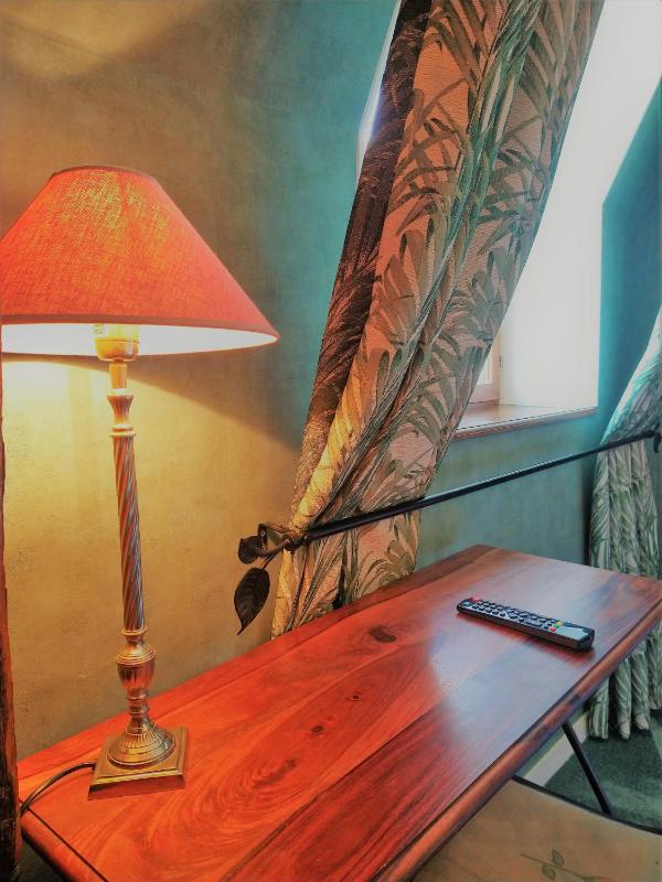 Twin Room image 2