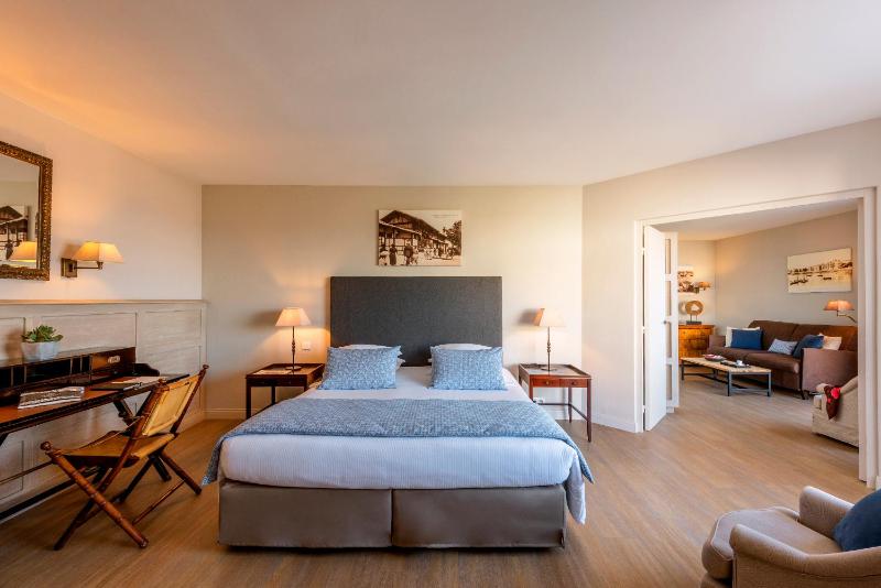 Double or Twin Suite image 1