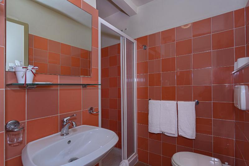 Triple Room image 2