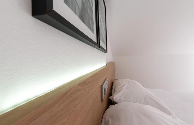 Double or Twin Room with Sea View image 3