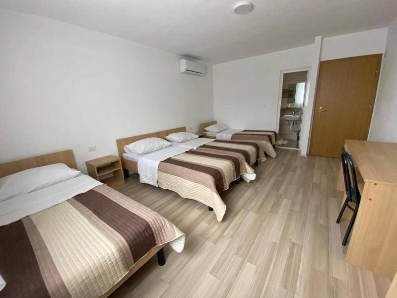 Quadruple Room image 1