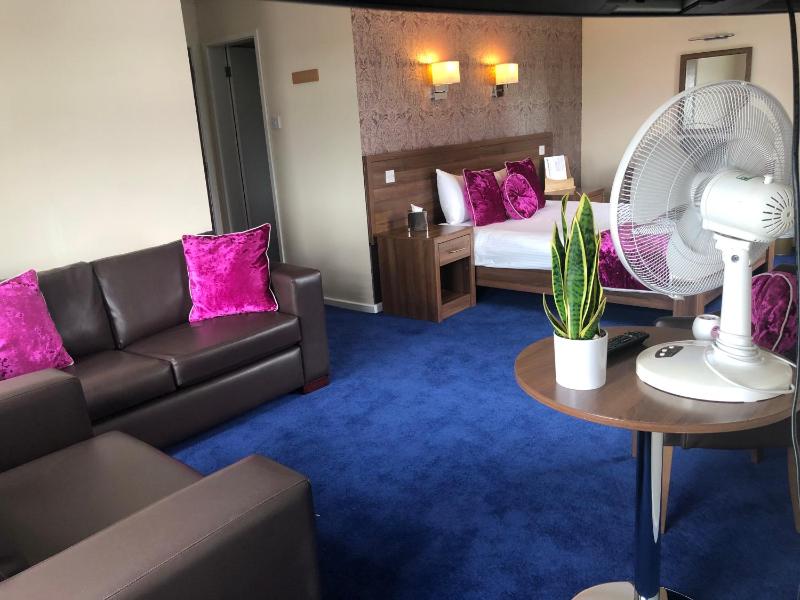 King Suite image 4