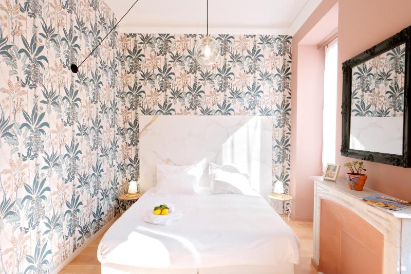 Budget Double Room image 4
