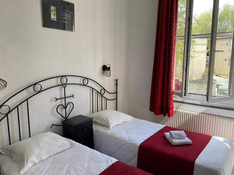 Hostellerie De La Source - image 4