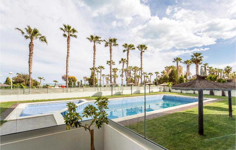 Awesome Apartment In Oropesa Del Mar With Sauna - image 8