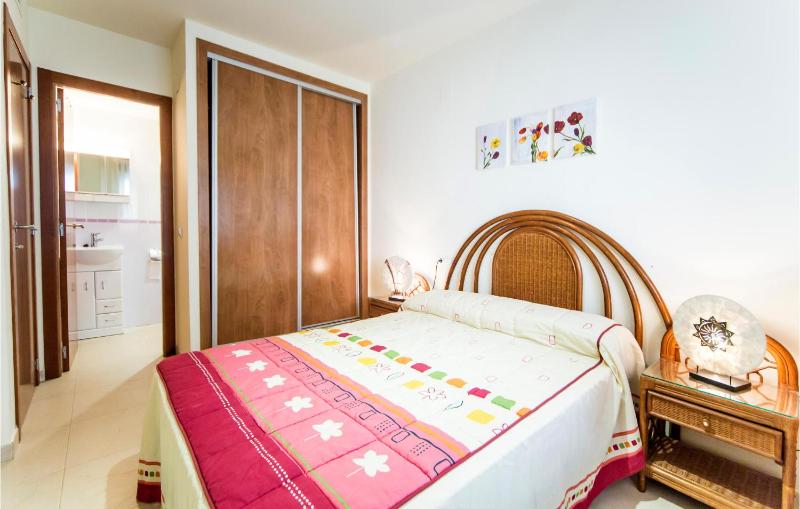 Awesome Apartment In Oropesa Del Mar With Sauna - image 19