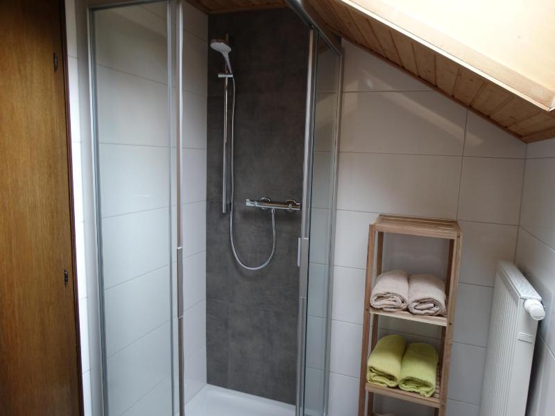 Large One-Bedroom Apartment image 3