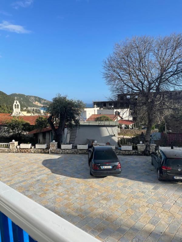 Twin Room with Balcony image 2