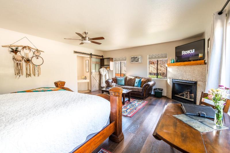 Whispering Creek Bed & Breakfast - image 27