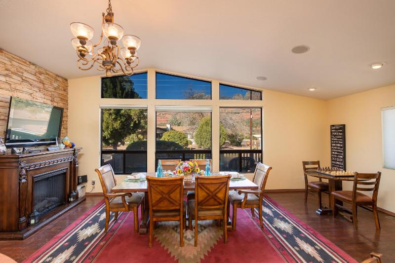 Whispering Creek Bed & Breakfast - image 6