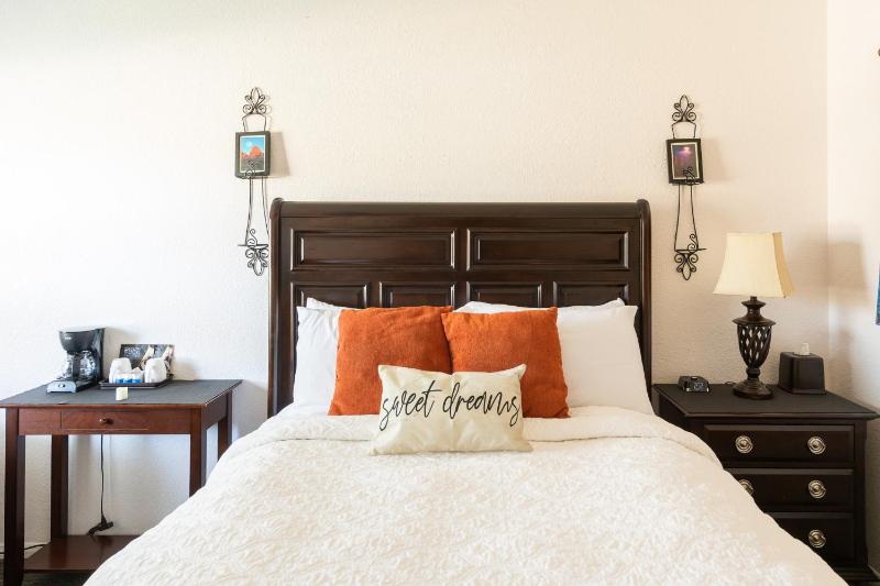 Whispering Creek Bed & Breakfast - image 23