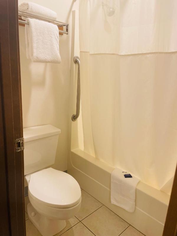 King Room image 2