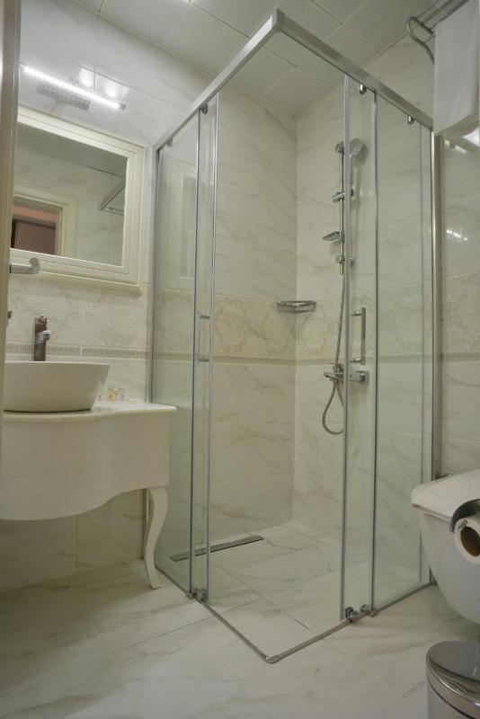 Junior Suite image 2