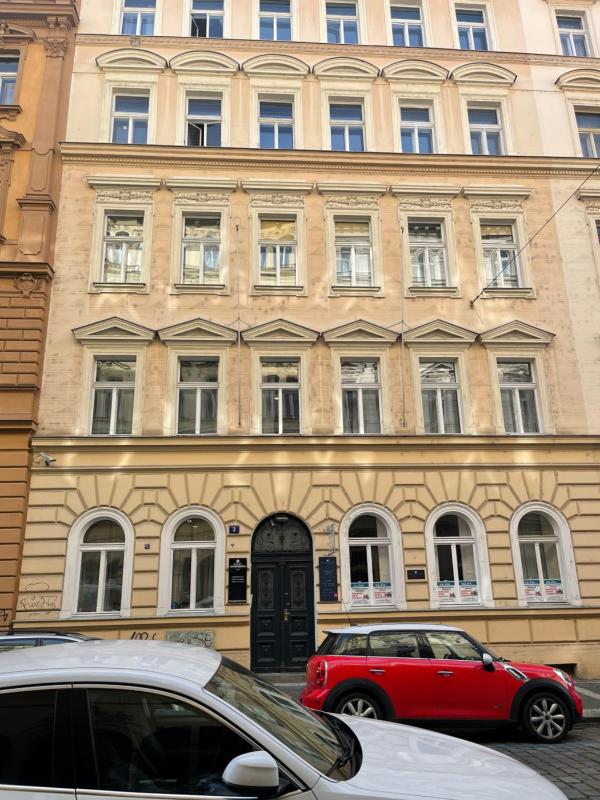 Holec Apartments - image 12