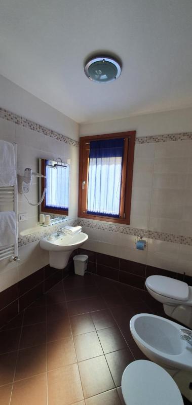 One-Bedroom Apartment (4 Adults) image 3