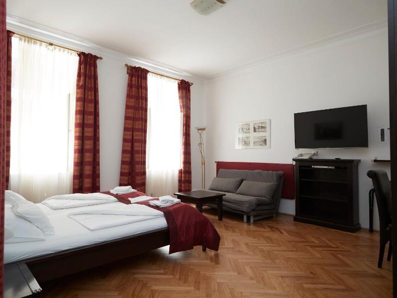 Vienna Studio Apartments - image 15