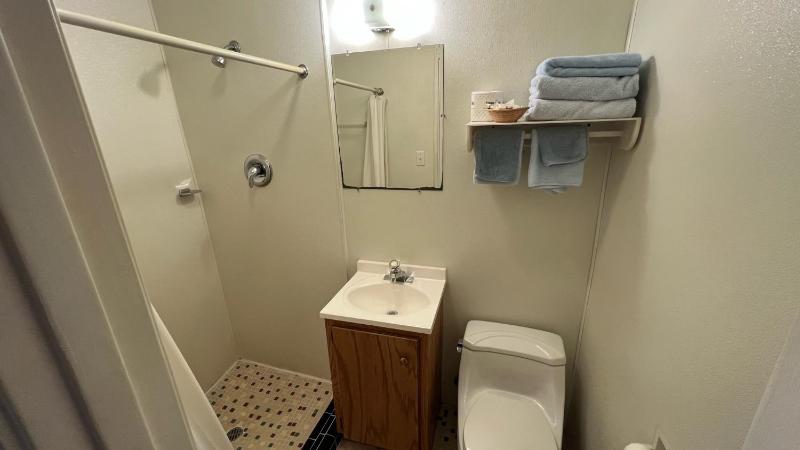 Double Room image 3