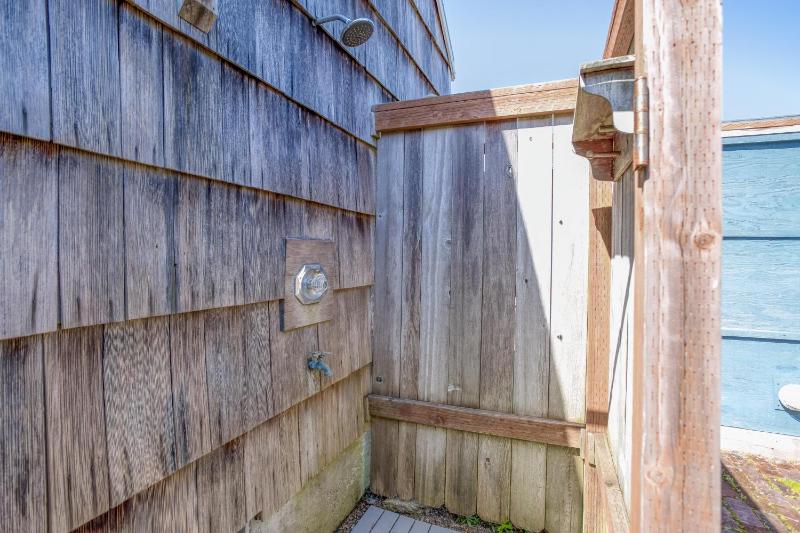 Surf Shack - image 43