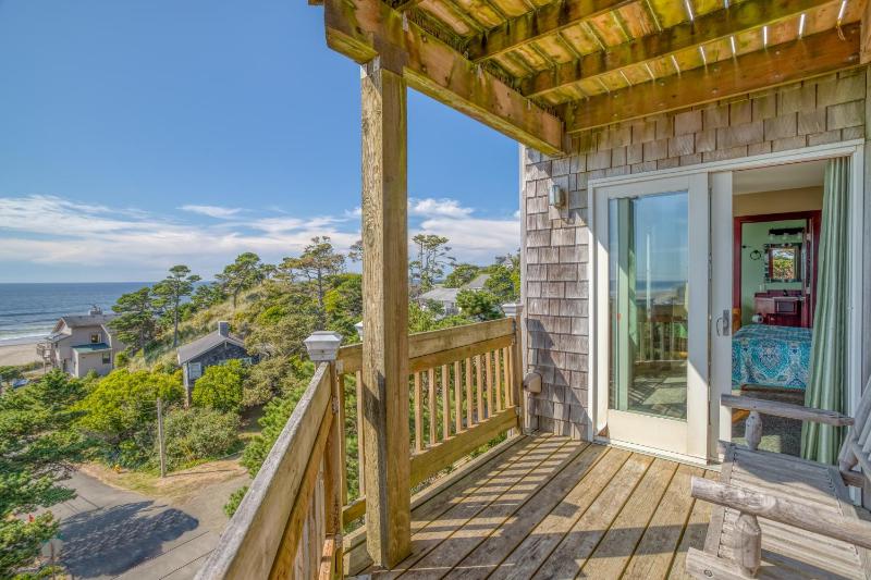 A Beach Treehouse - image 43