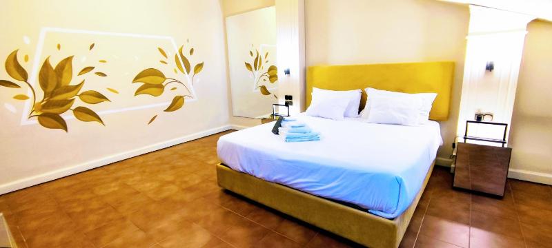Deluxe Double Room image 4