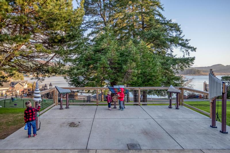 Oceans Edge - image 24