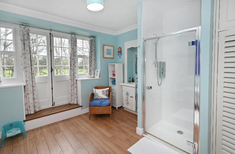 Four-Bedroom House image 4