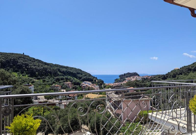 Natura Luxury Suites Parga - image 20