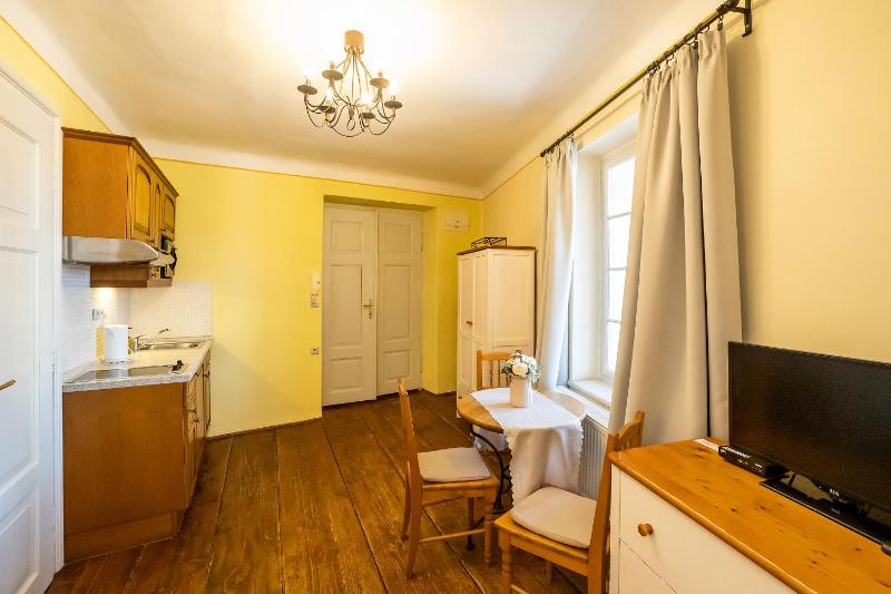 Apartment (2 Adults) image 3