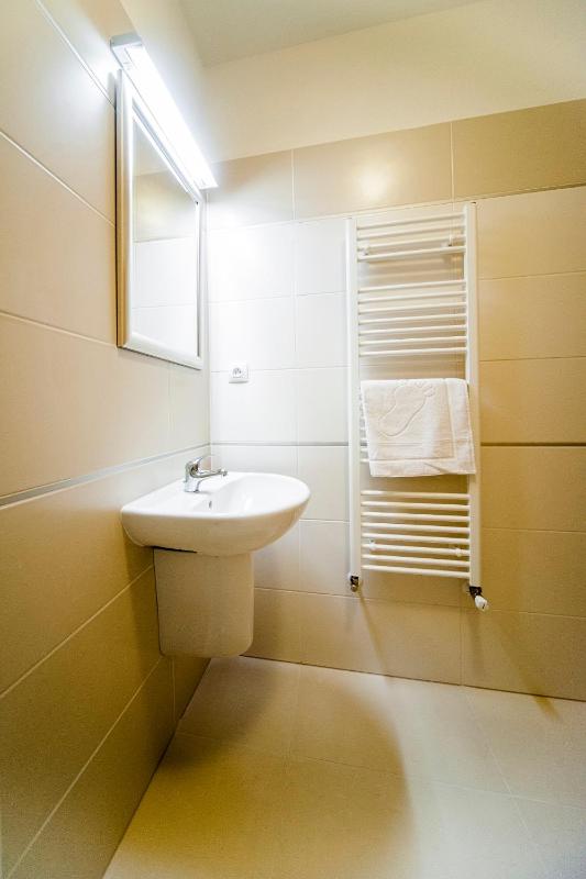 Double or Twin Room with Extra Bed image 2