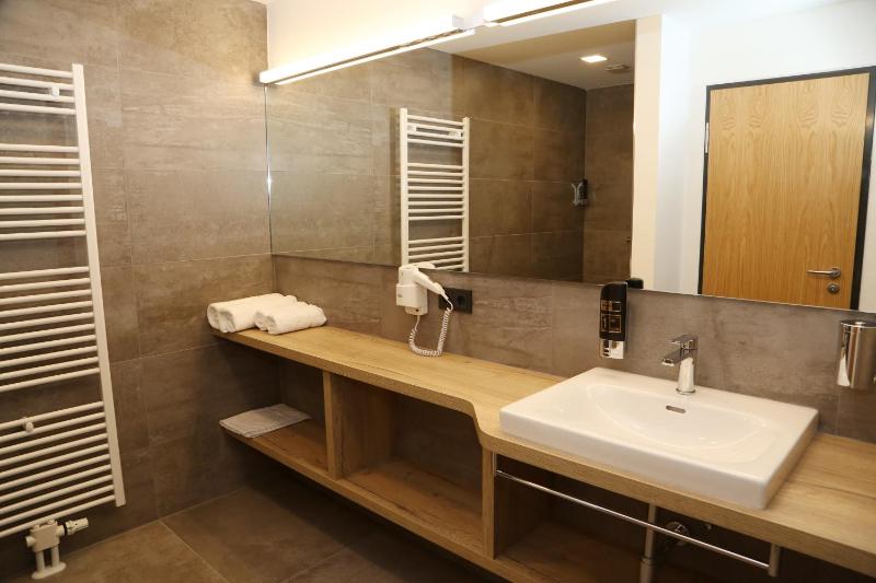 Exclusive Double Room image 3