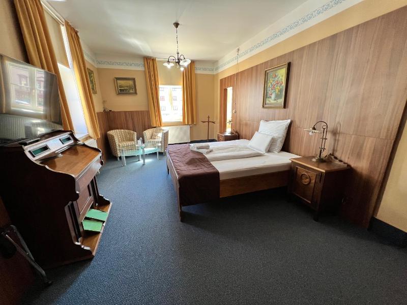 Double or Twin Room image 1