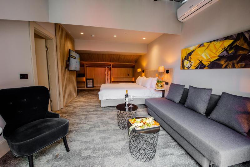 Superior Double Room image 1