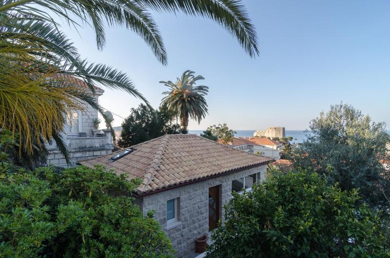 Comfort Double Room with Balcony image 2