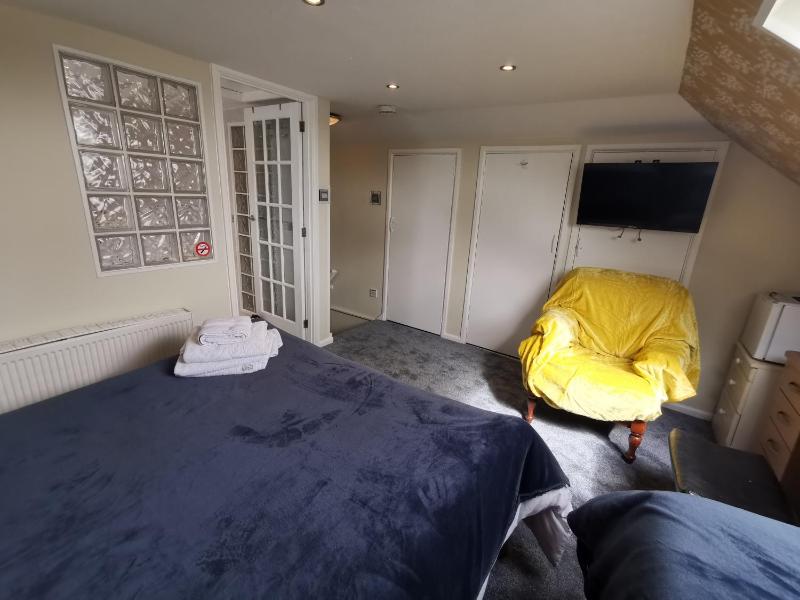 Standard Double Room image 1
