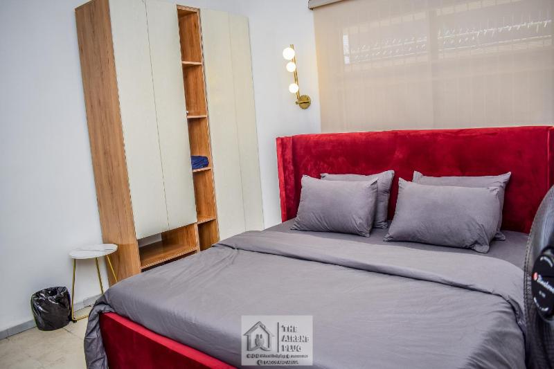Stunning 1-Bed Apartment in Lekki Phase 1 - image 8