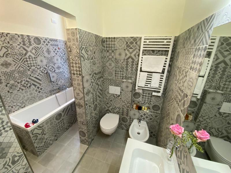 Superior Double Room image 4
