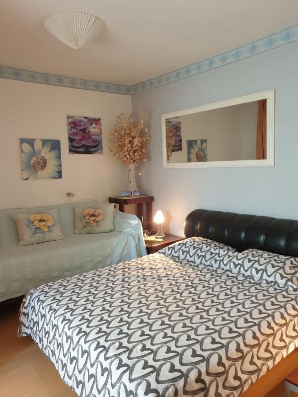 Classic Double Room with Balcony image 2