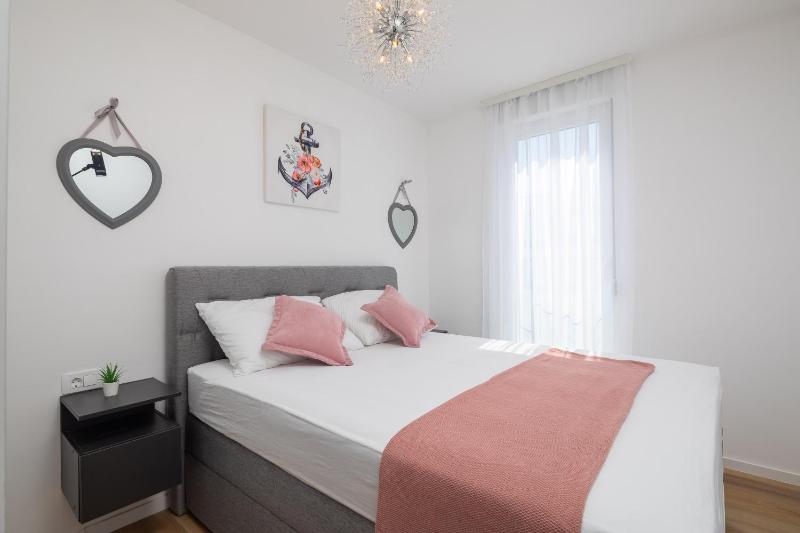 Apartment Alegria in Okrug with heated Pool, Sea view, Jacuzzi, Wifi Images