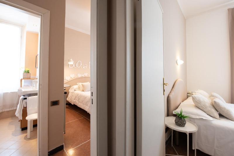 Quadruple Room image 4