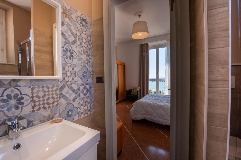 Double or Twin Room with Balcony image 3